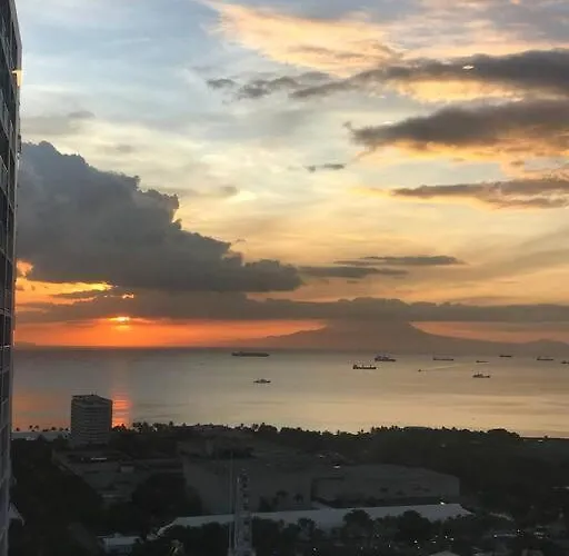 Breeze Residences With Ocean View By Bmars *